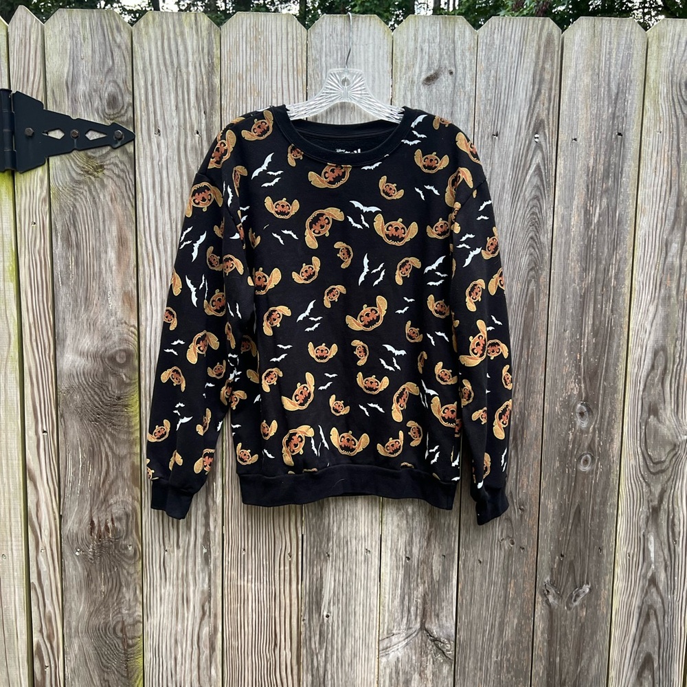 DISNEY Stitch Halloween Black Sweatshirt Bats Pumpkin Pattern Women’s Large - Picture 2 of 8